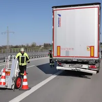 fib_vu_a04_auffahrer_zweiter_unfall_4078.jpg